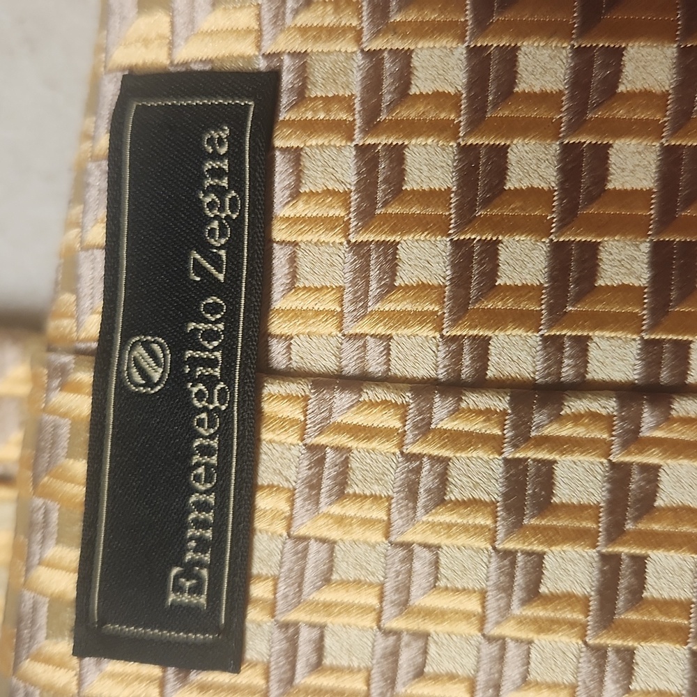 Ermenegildo Zegna Men's Tie, Gray/Yellow, Silk, Made In Italy, EUC - Picture 3 of 6